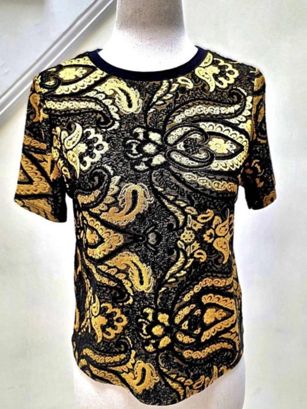 TOPSHOP Paisley Short Sleeve Top in Black & Gold, VERSACE inspired Size 2